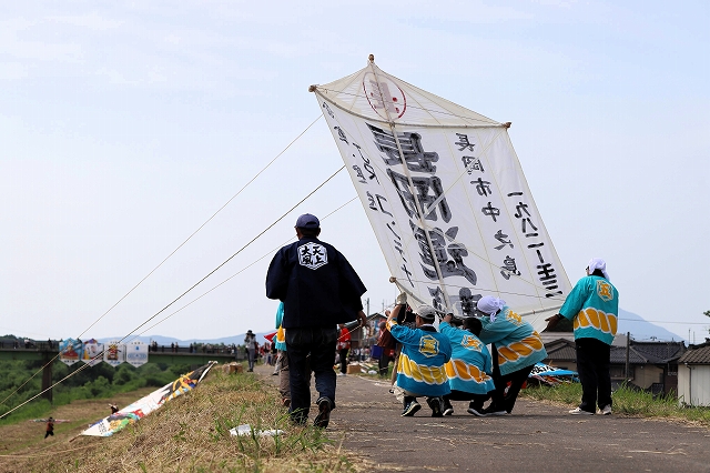 見附今町・長岡中之島大凧合戦
